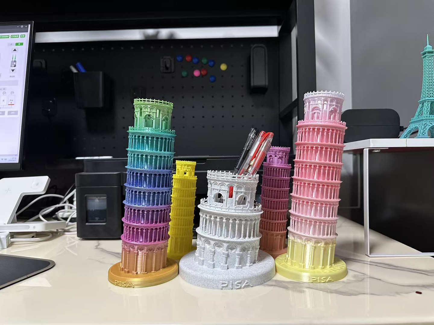 比萨斜塔和笔筒、意大利PISA（一体无支撑）