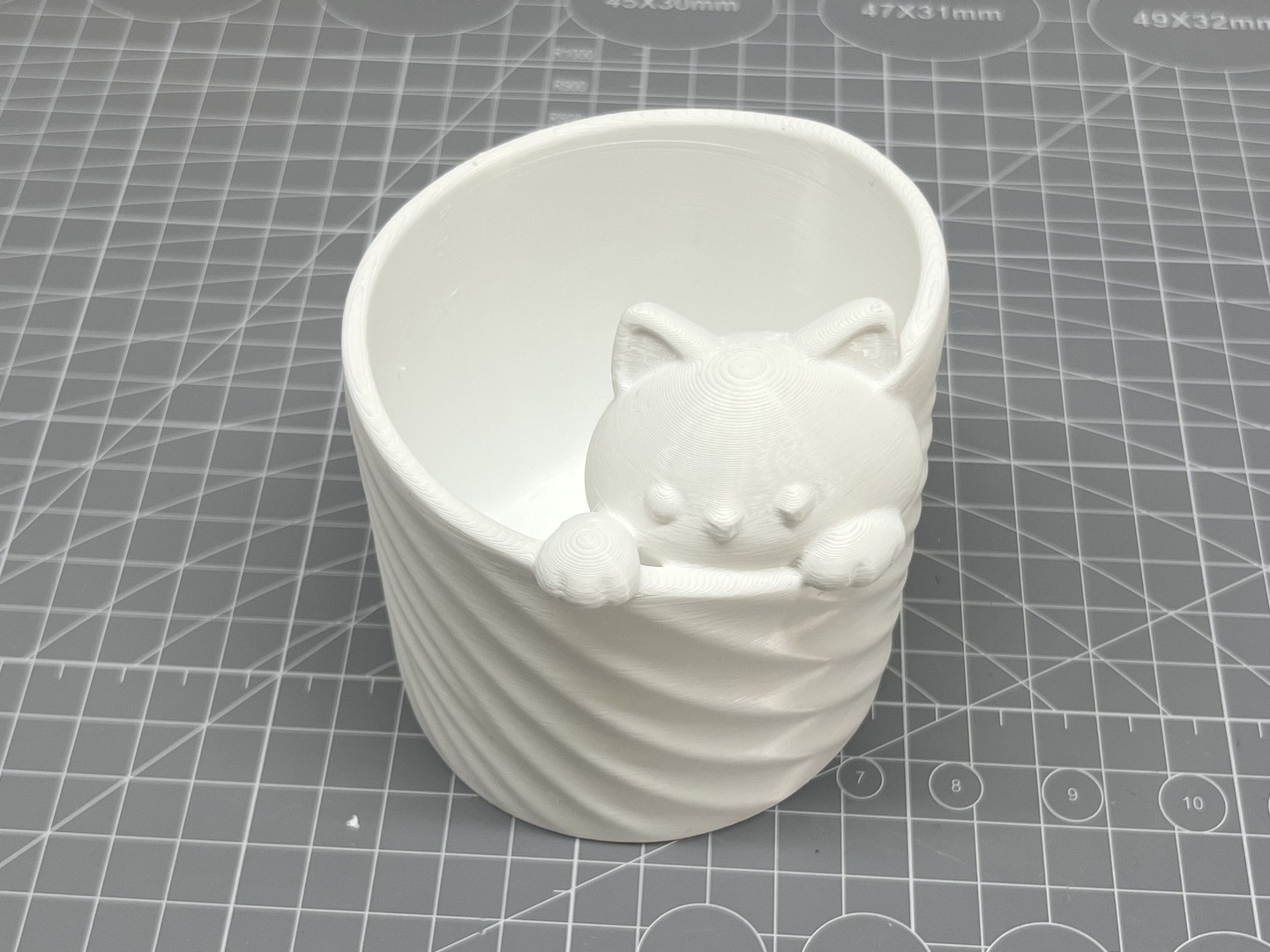 猫咪笔筒