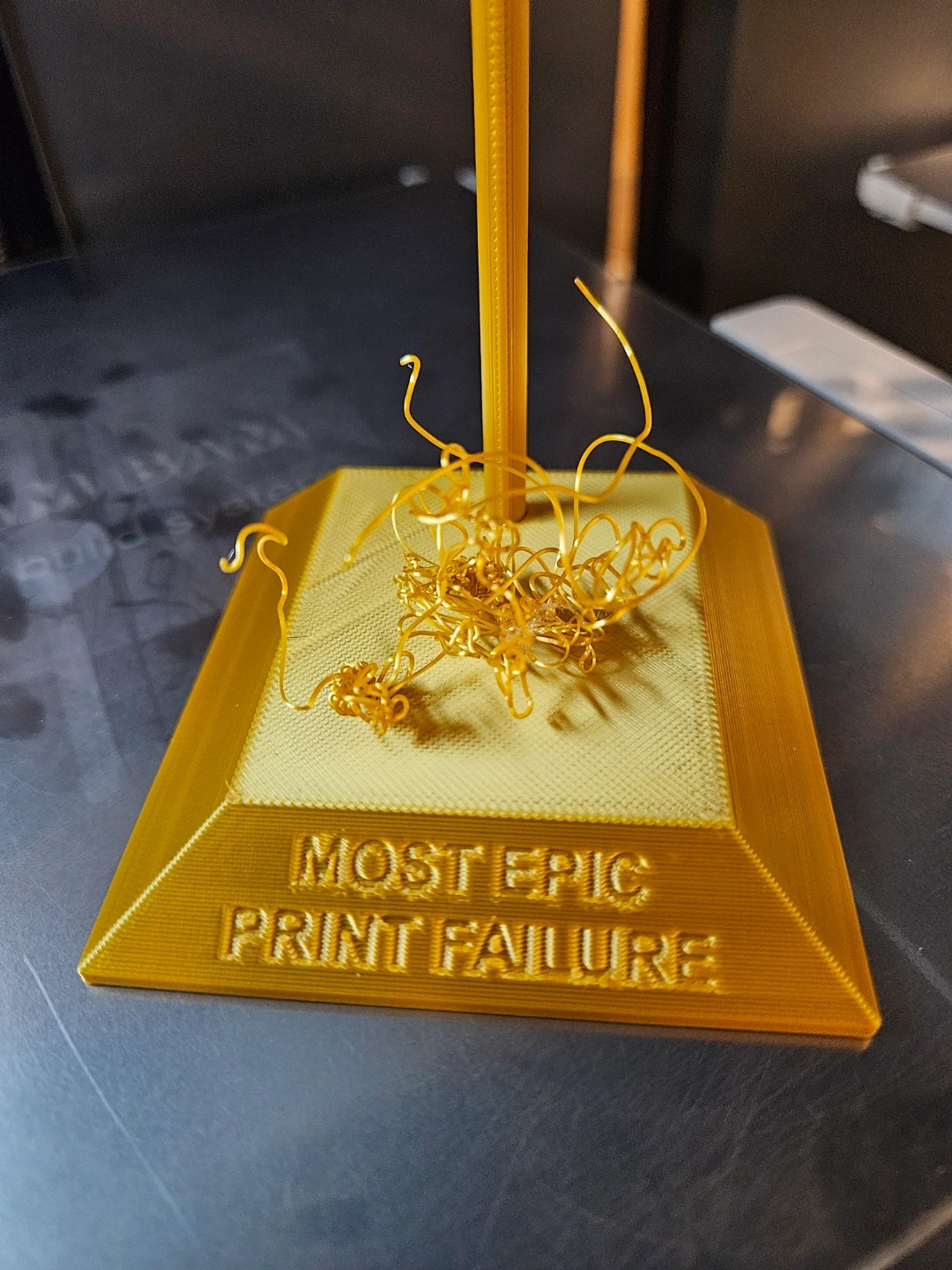 最史诗级的3D打印失败奖杯