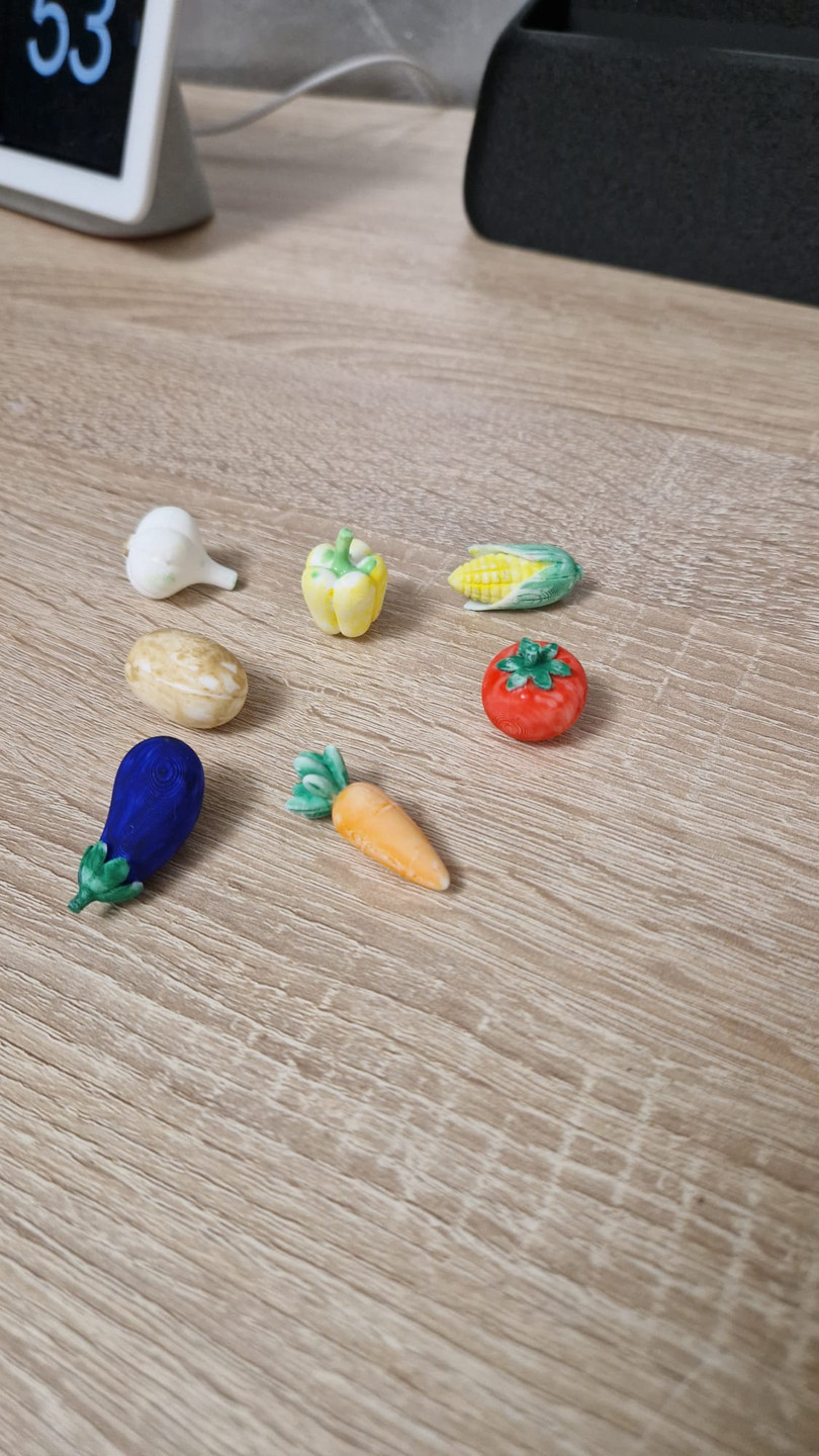 简单的涂色和玩耍：花园蔬菜（分体设计）