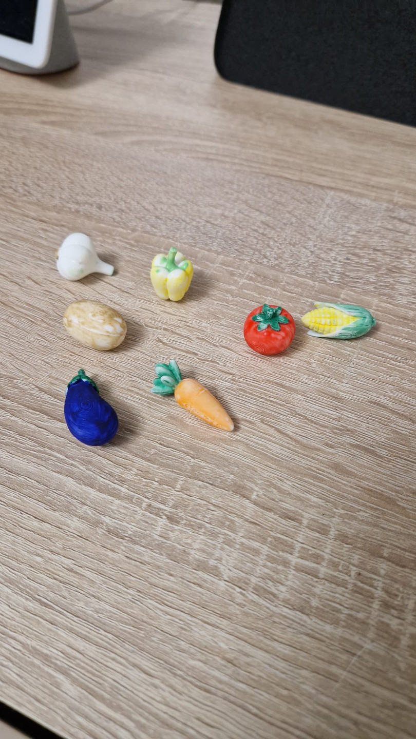 简单的涂色和玩耍：花园蔬菜（分体设计）