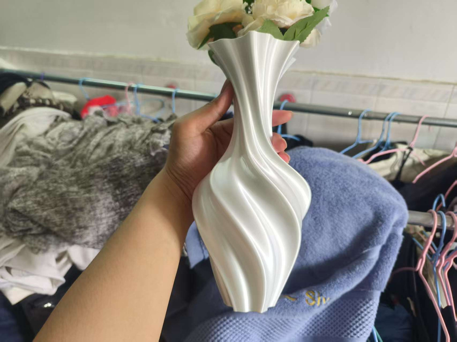 螺旋丝绸花瓶