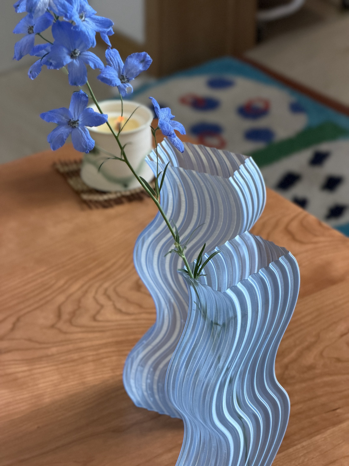 波浪花瓶，海浪花瓶，wave-like vase