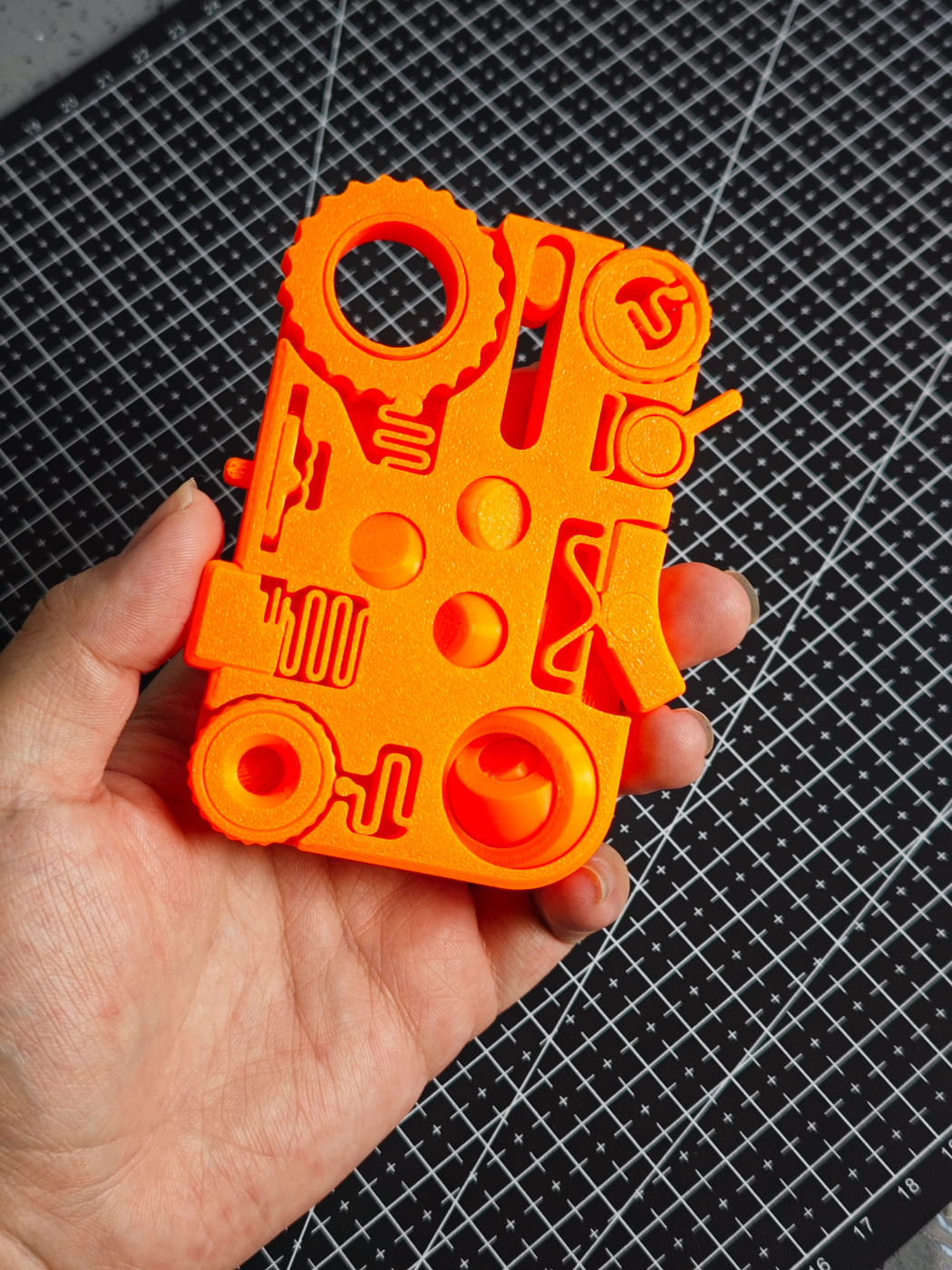 十二合一解压玩具  TWELVE IN ONE stress relieving EDC